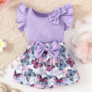 Top et short à motif papillons