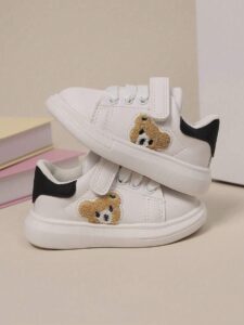 Baskets basses à scratch